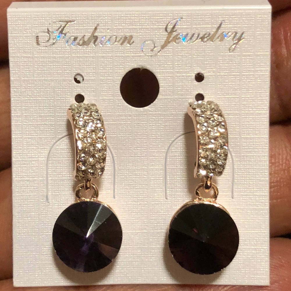 Earrings - Picture 3 of 3